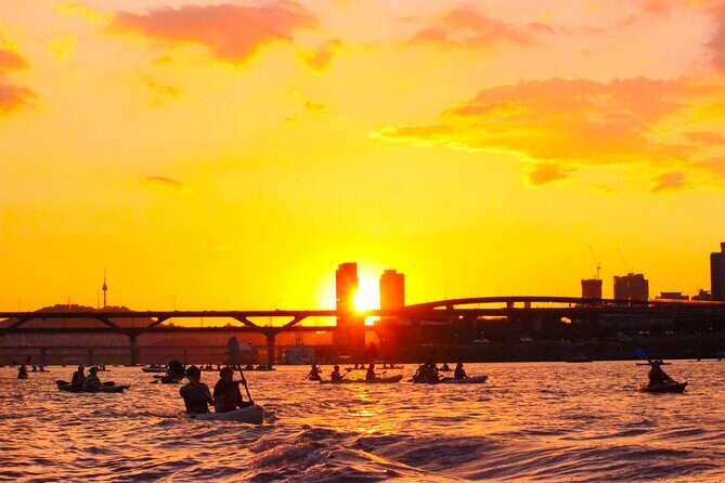2-Hour Private Kayaking and Paddleboarding Experience in Hanriver - Price and value: is $30 a good deal for 2 hours?