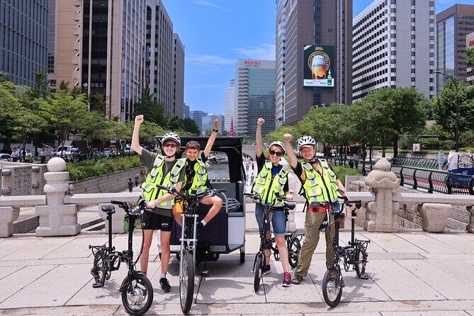 Afternoon E-bike tour and "Happy Hour" food and drinks - Getting started at Le Meiller Jongno: arrive early and get fitted