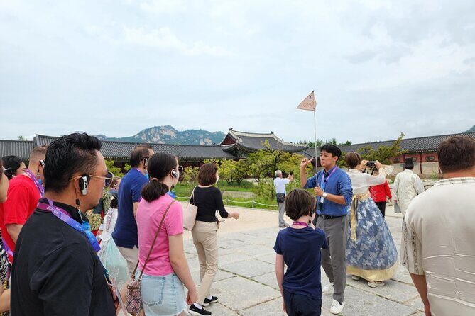 Best Seoul City Tour (Gyeongbokgung Palace,Insadong,Namsan Tower) - Gyeongbokgung Palace vs Changdeokgung: What to Look for