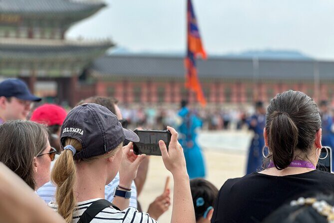 Best Things to Do - Half Day Seoul Trip (Seoul Palace & Temple) - Changing of the Guard and Palace Timing: Why Guides Matter
