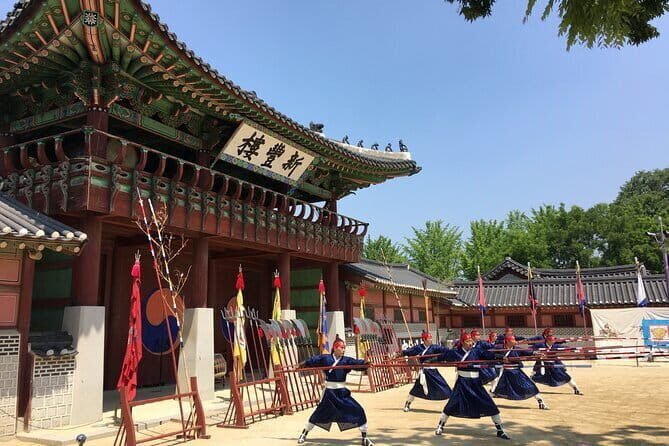 Beyond Seoul: Starfield Library, Hwaseong Fortress & Cave Quest - A 7-hour loop from Seoul that actually feels doable
