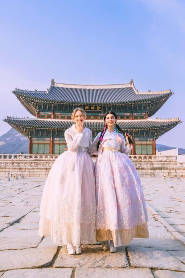Changdeokgung Hanbok Experience at hanboknam - The lockers matter more than you think