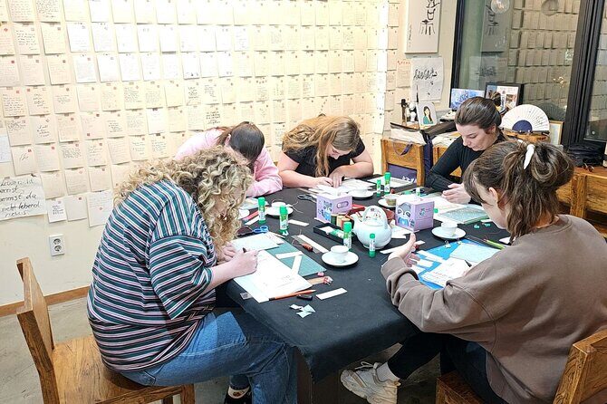 Create a Handmade Traditional Korean Notebook in Insadong - The core craft: folding the paper and arranging your notebook