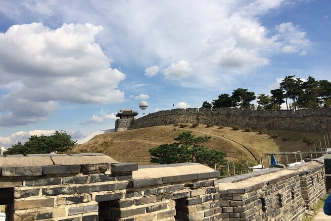 Day Tour of Suwon Hwaseong Fortress Starfield Waujeongsa Temple - Hwaseong Fortress UNESCO walk: 5.74 km of Joseon-era walls