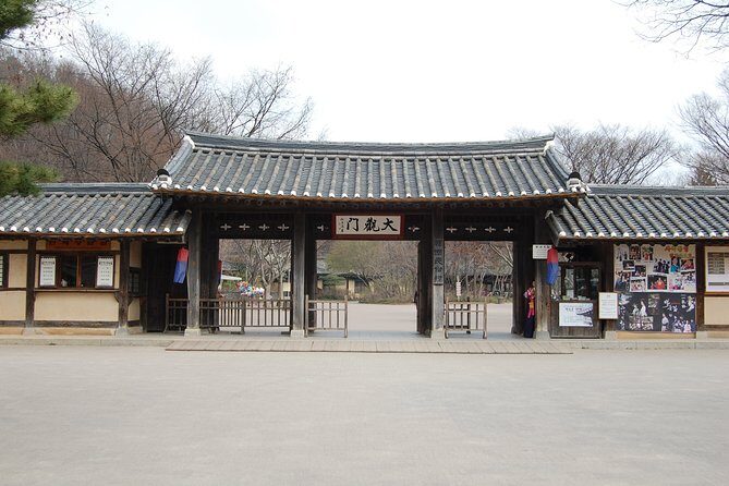 Day Trip to Yongin Daejanggeum and Korean Folk Village from Seoul - Price and Logistics: Is $140 a Fair Deal for This One-Day Plan?