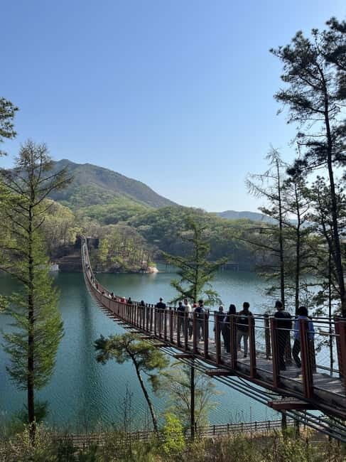 DMZ; NK Defector, 3rd Tunnel, Suspension Bridge,Hotel pickup - North Korean Defector Meet-up at Imjingak Experience Hall