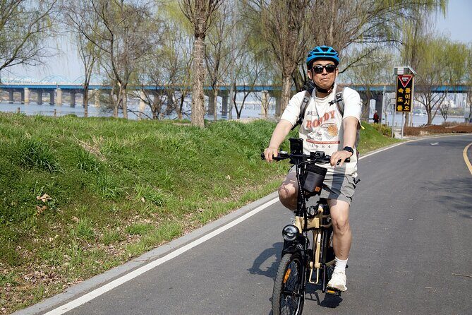 ENKO Electric Bike Ride on The Han River Bike Path in Seoul - Why the electric assist makes the Han River Bike Path feel easy