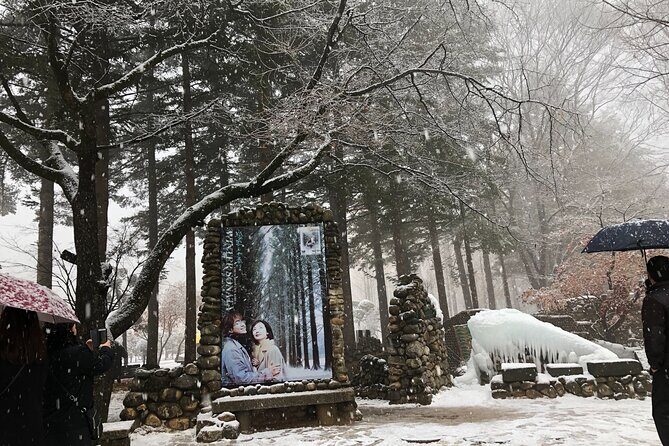 Eobi Ice Valley / Elysian Ski Resort / Nami Island - Eobi Ice Valley: ice photos that can change on the day