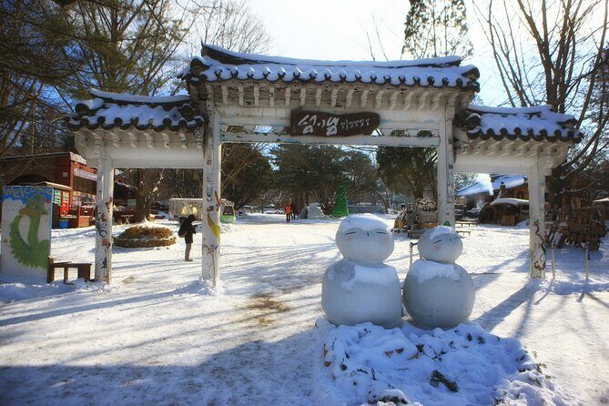 Eobi Ice Wall & Nami Island & Morning Calm Light Festival - Transportation, group size, and pace: what to expect on the bus day