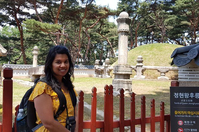 Essential Gangnam Tour (Incl. Dinner)-Hot Place of Seoul - Seolleung & Jeongneung royal tombs: quiet power of Joseon rule