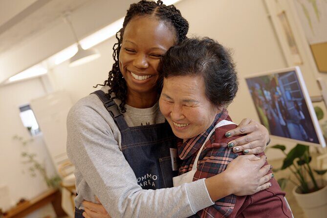 Flavors of Seoul: Grandma's Handmade Noodles to Night Market Tour - Cooking With a Korean Grandma: The Noodle Lesson Is the Star