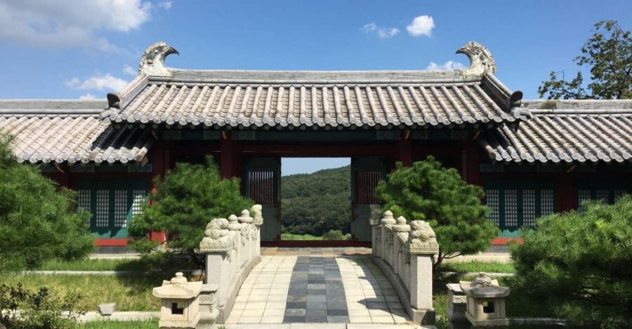 From Seoul: Dae Jang Geum Park Historic K-Drama Set Tour - Filming in progress: when you get lucky (and what to do then)