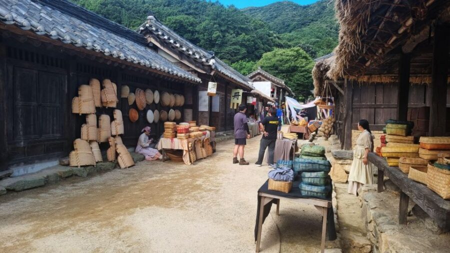 From Seoul: Dae Jang Geum Park Historic K-Drama Set Tour - Seoul pickup and getting there without stress