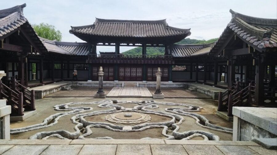 From Seoul: Dae Jang Geum Park Historic K-Drama Set Tour - Joseon palaces meet modern-day streets