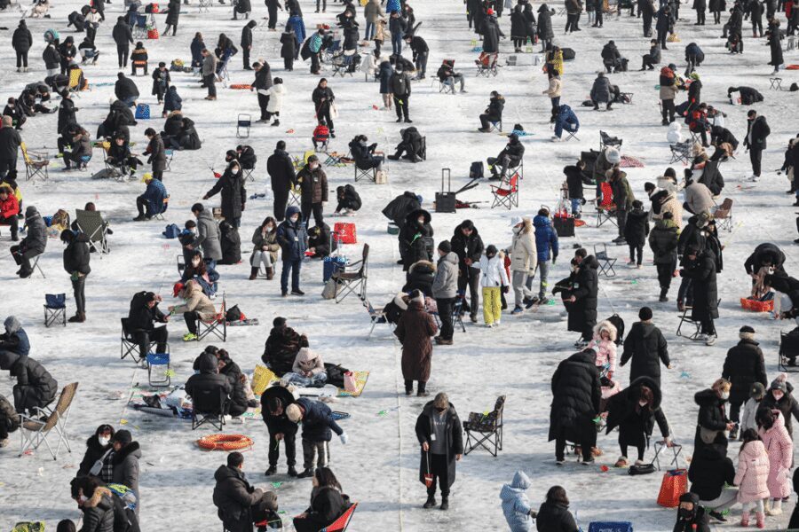 From Seoul: Hwacheon Ice Fishing and Lighting Festival Tour - Your day’s flow: buses, festival time, and how not to waste energy