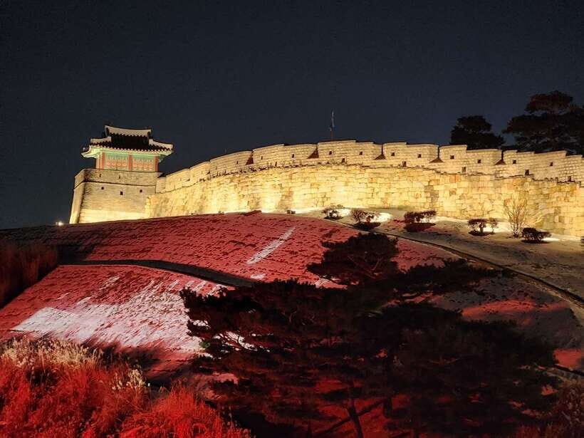 From Seoul: Suwon Hwaseong Fortress Night Tour - Tips to make the night walk easier (and your photos better)