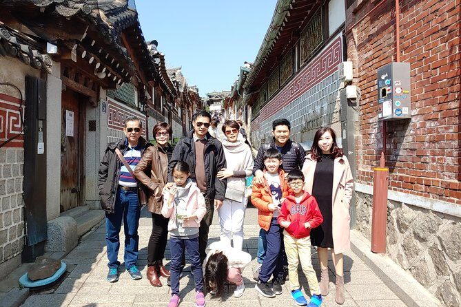 Full-day Customizable Private Seoul Highlight Tour - Gyeongbokgung Palace and Hanbok Time (Plus the Tuesday Swap)