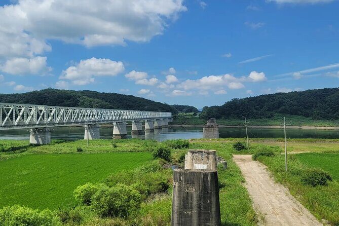 Full Day Private Seoul Tour for foodies - DMZ: the emotional stop, with your guide smoothing the process
