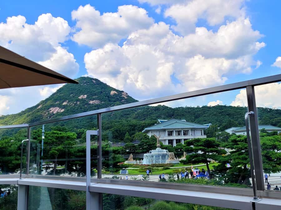Gyeongbokgung Palace, Jogyesa Temple and Bukchon village - Who this tour is best for (and who might want something else)