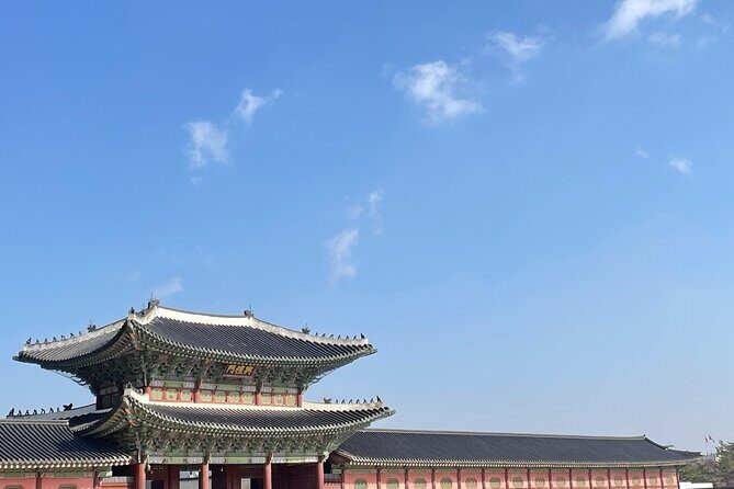 Half day Morning Seoul City Tour(Temple & Gyeongbok Palace) - Cheongwadae Sarangchae Pass-By: The Blue House With a Security Caveat