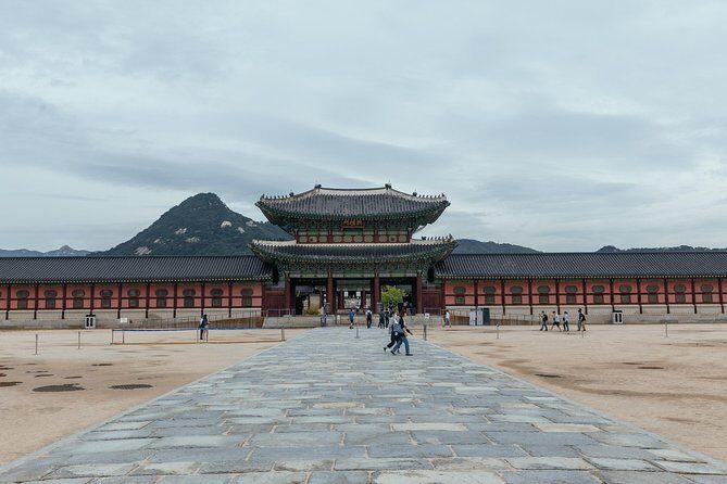 Highlights & Hidden Gems With Locals: Best of Seoul Private Walking Tour - Stop 1: Gwangjang Market for Food-First Seoul Culture