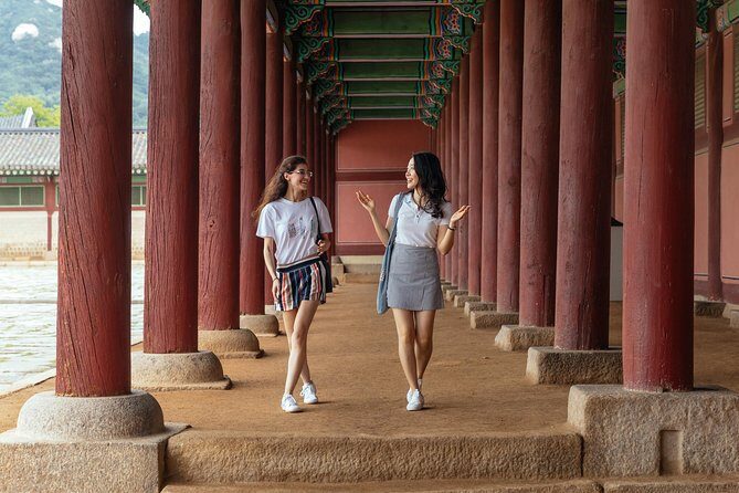 Highlights & Hidden Gems With Locals: Best of Seoul Private Walking Tour - Stop 4: Gyeongbokgung Palace With Admission Included