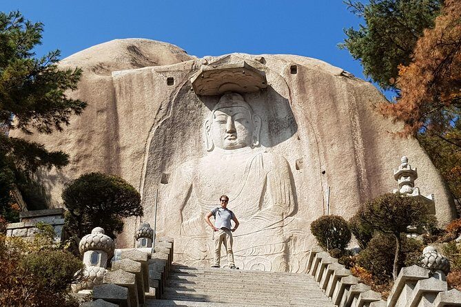 Hike at Mt. Bukhansan National Park with professional Guide(including Lunch) - Baegundae (836m) and the payoff view over Seoul