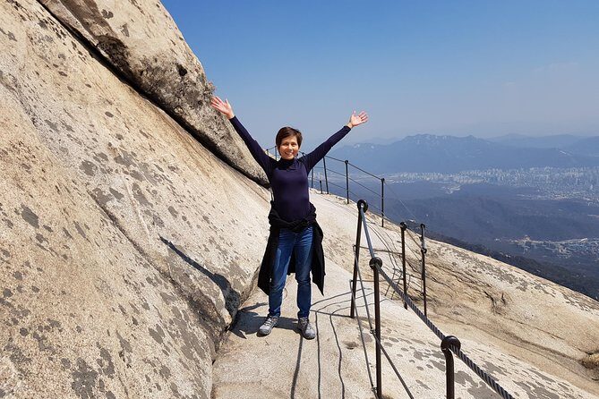 Hike at Mt. Bukhansan National Park with professional Guide(including Lunch) - Lunch on the mountain: Korean hiking food that actually fuels you