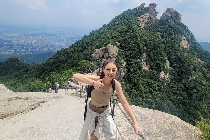 Hiking Adventure Bukhansan Highest Peak & Old Buddhist temples visit (Lunch inc) - Lunch (seaweed roll) and the snack/water reality