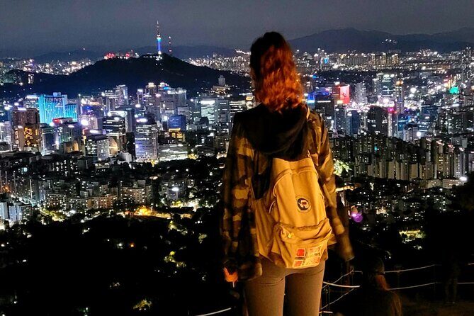 Inwangsan hike & historical sites - Snacks and guide-led confidence in a tiny group