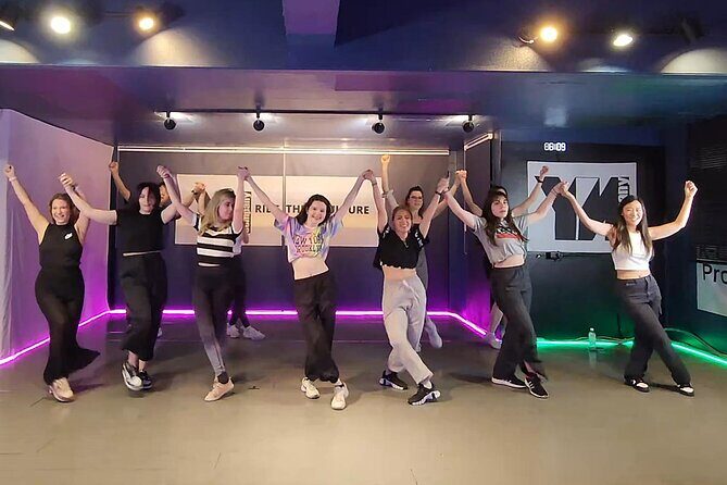 K-pop Dance Class in Seoul (Incl. video shooting & editing) - The Pro Video Part: Your Routine Gets Filmed and Edited