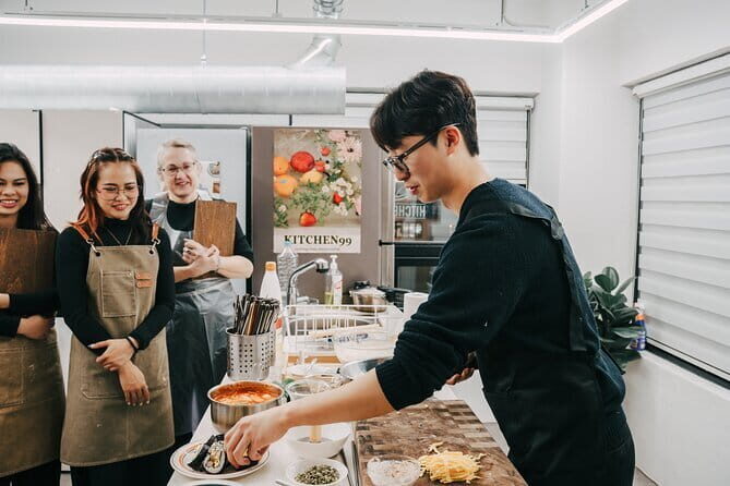 Korea Cooking Class with 3 stars Michelin Chef & Content creators - The two-hour rhythm: sessions 1 to 4