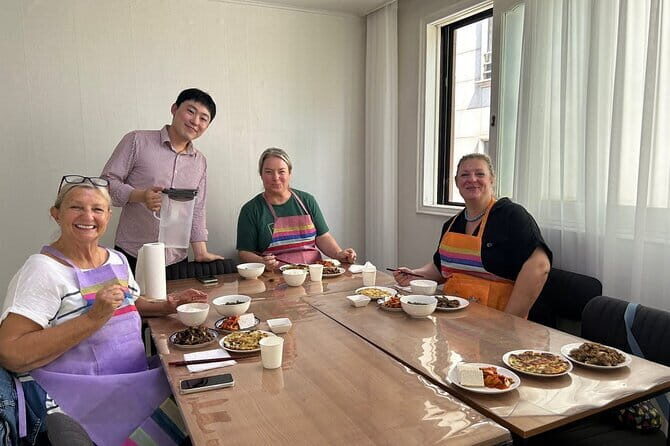 Korea Cooking Class with 3 stars Michelin Chef & Content creators - The menu: 3 typical dishes and a pre-class market ingredient run