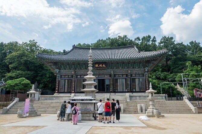Korea Temple & Starfield Library Gangnam K-BBQ - Meeting at Bongeunsa Station Exit 2 (Then You Walk Your Way In)
