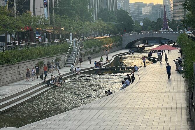 [KoreaByLocal] Authentic Seoul Night Walk and Chicken & Beer - Night Walking Seoul: Why this route feels efficient (and local)