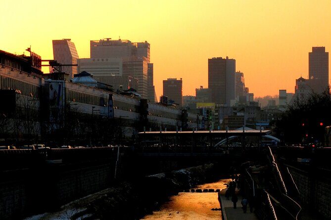 [KoreaByLocal] Authentic Seoul Night Walk and Chicken & Beer - What you learn beyond the sights: etiquette, etiquette, and survival Korean