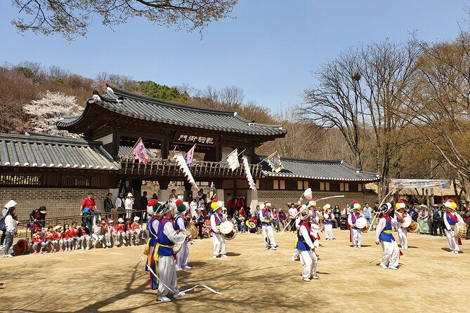 Korean Folk Village Half-day Guided Tour from Seoul - Guide Quality: Why Veronica, Jenny, and Anna Get Mentioned