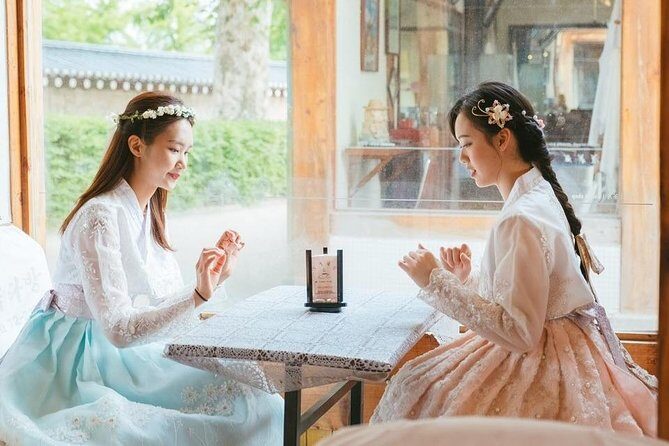 Korean Hanbok Rental Shop - Service Style: No-Rush Help and a Finished Look