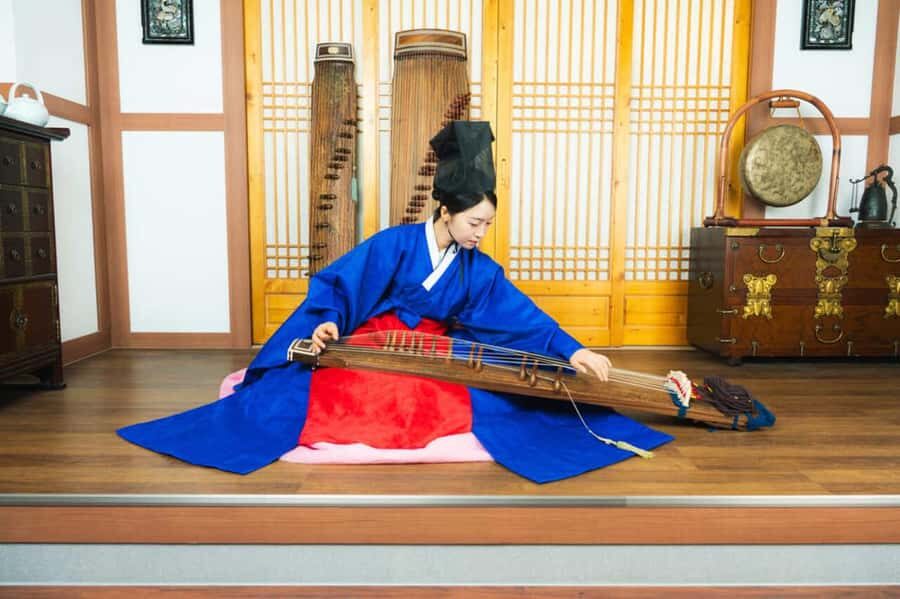 Korean Traditional Music Performance Ticket - Getting to Jinyeon Hall on Insadong 5-gil (Stairs Included)