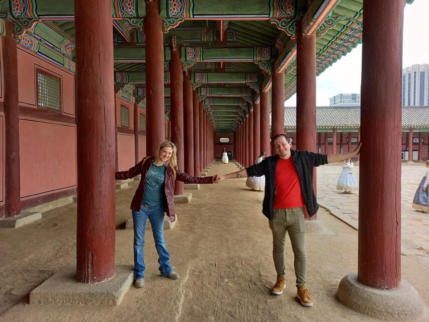 Layover tour to Gyeongbokgung-Folk Museum-Bukchon-Insadong - The value: $254 per private group for a 6-hour cultural hit