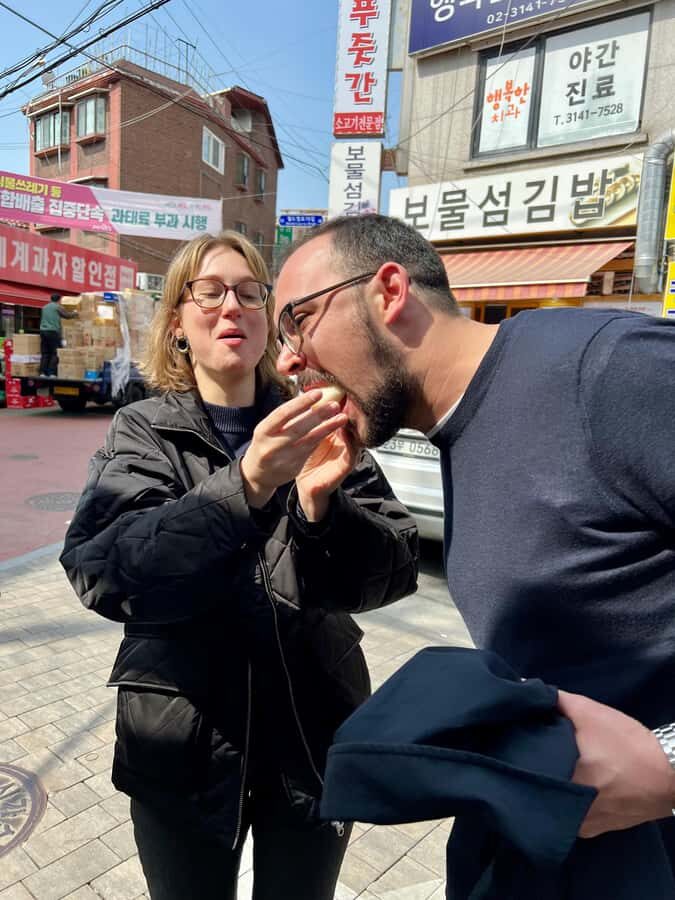 Mangwon Market Food tour By Locals;Cheap Eats to Fancy Feast - Getting to Mangwon Station and meeting your guide on time