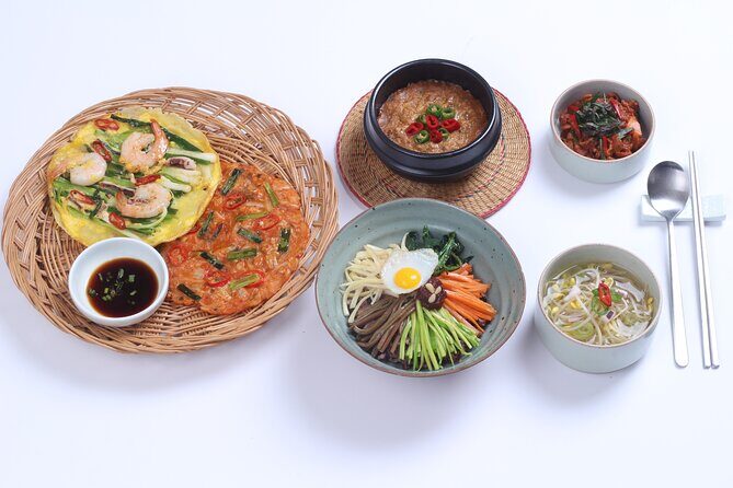 Master Korean traditional cooking with a Kimchi chef - The Tasting Part: Eating What You Made, Together