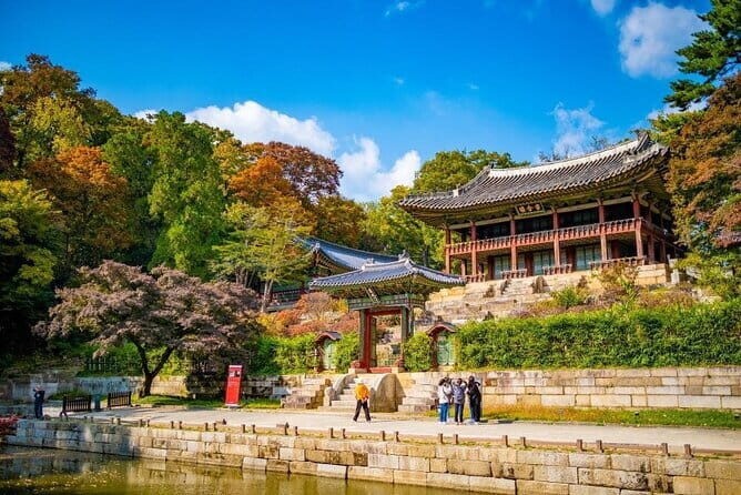 Max Out Seoul: Must Visit City Highlights Panoramic Day Tour - Gwanghwamun Square and the Gyeongbokgung Gate Ceremony