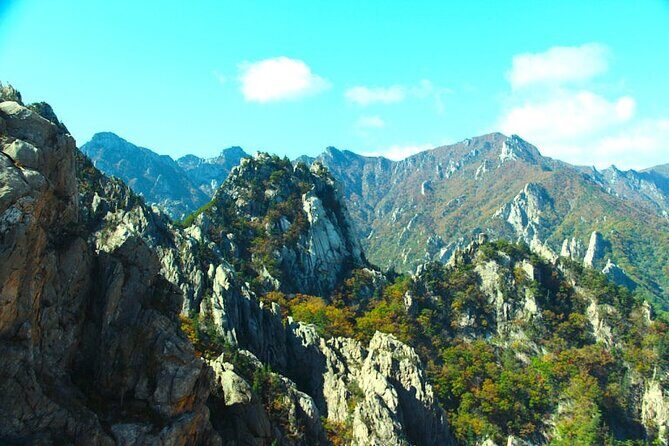 Mt.Seorak & Naksan Temple Day Trip from Seoul - Cable car not included: plan your viewpoint strategy