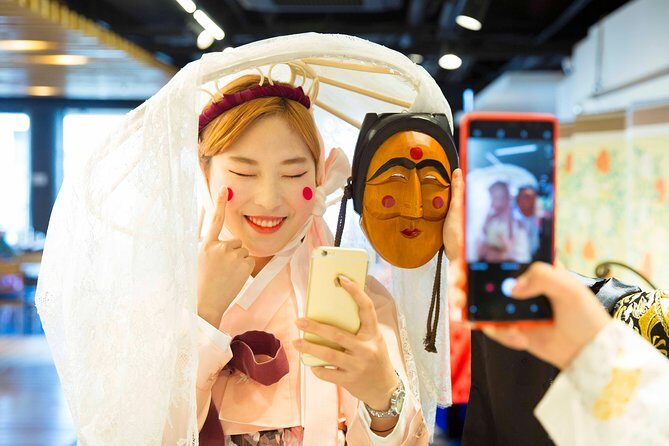 N Seoul Tower Hanbok Rental - The 3-Hour Flow: Studio, Dressing, Photos, Then Outdoor Seoul Tower Spots