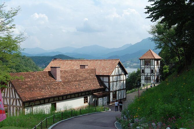 Nami Island and Petite France - Filming location - Guide and Driver Style: Fun, Explanations, and Safety Focus
