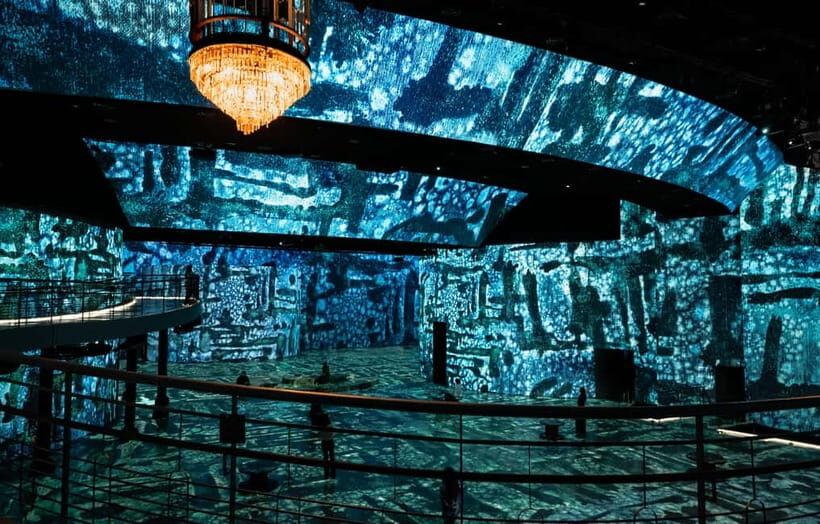 Nami & Maple Road & Theatre des Lumieres Day Tour from Seoul - Theatre des Lumières: Light-and-Sound Art That Changes the Mood