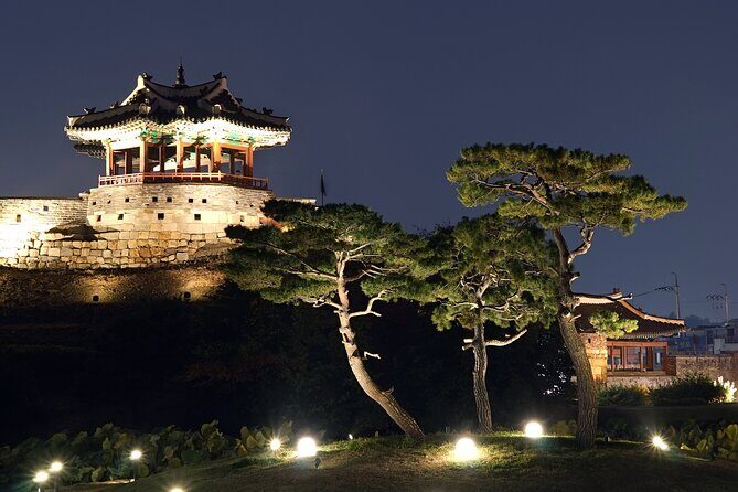 Night View Tour to Suwon Hwaseong Fortress from Seoul - What to bring (and what to plan for) on a night fortress walk