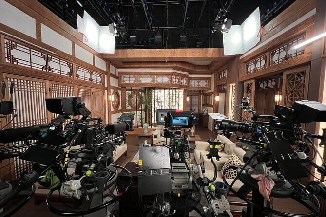 Official MBC Insider Live K-Drama Rehearsal & VIP Studio Tour - MBC Dream Center guide style: how the day stays fun
