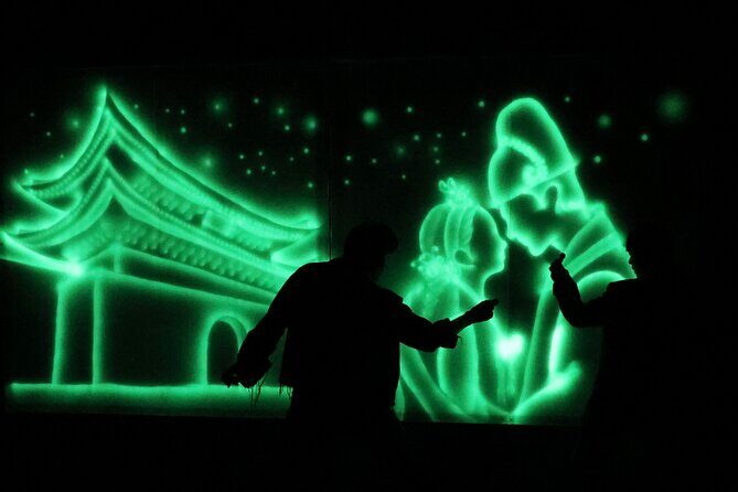 Painters Show in Gwanghwamun Theater (nearby Seodaemun station) - Accessibility and who this show is best for